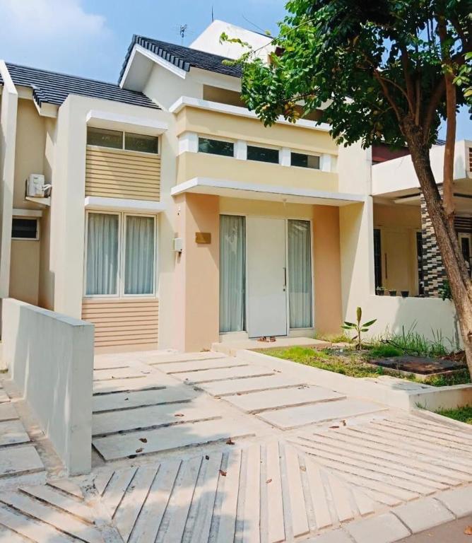 RY House