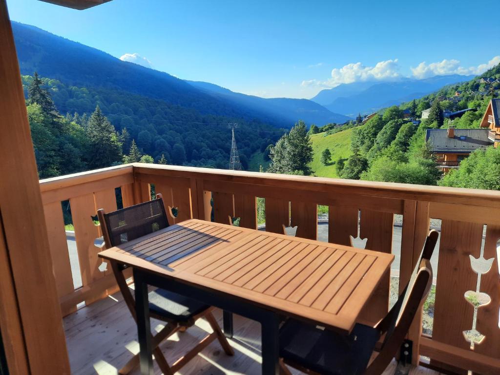 Residence l'Hevana - Appartements de Prestige Meribel Centre photo