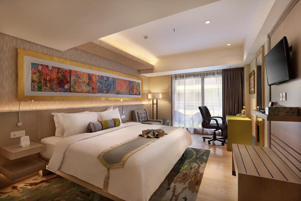 Hotel Room 5