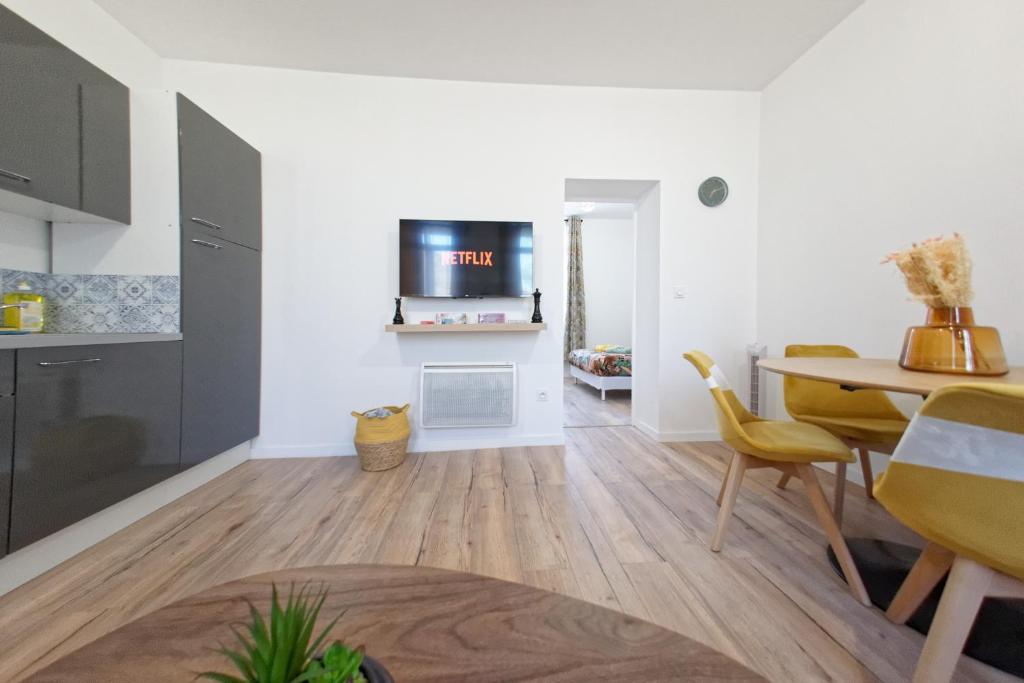 Le CosyCatala - 4 personnes - bureau & wifi - 3
