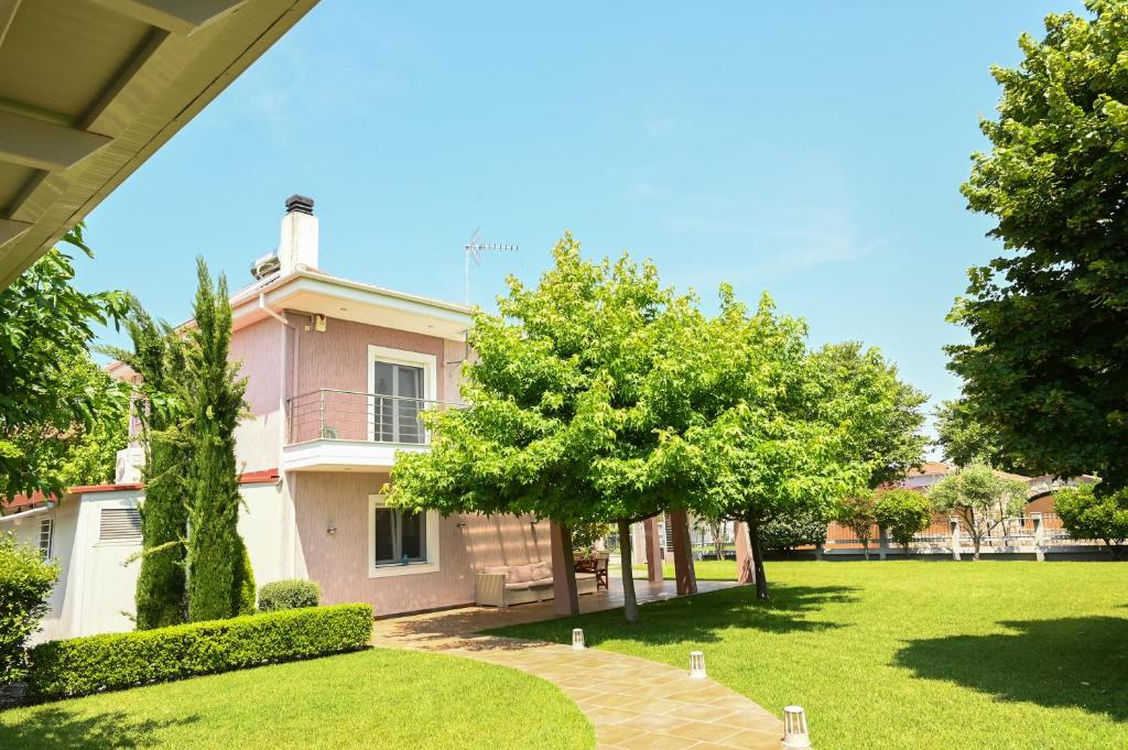Olympus Riviera Modern Luxury Villa in Leptokarya 전경