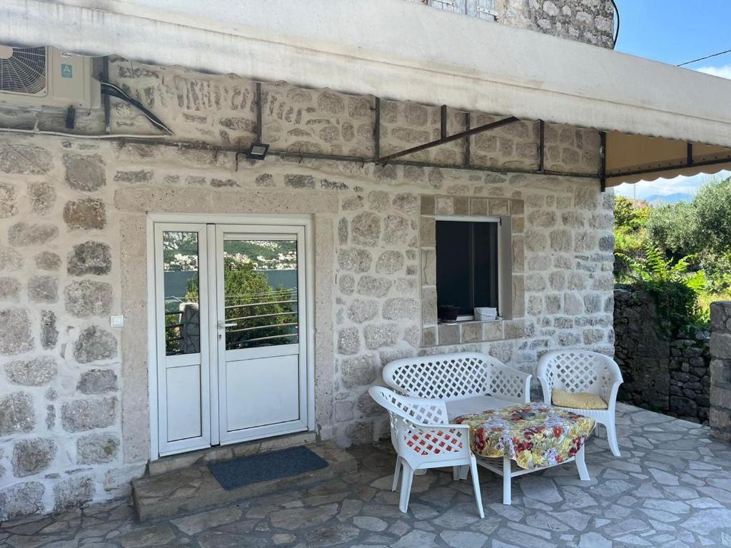Pilastro Apartments - 3