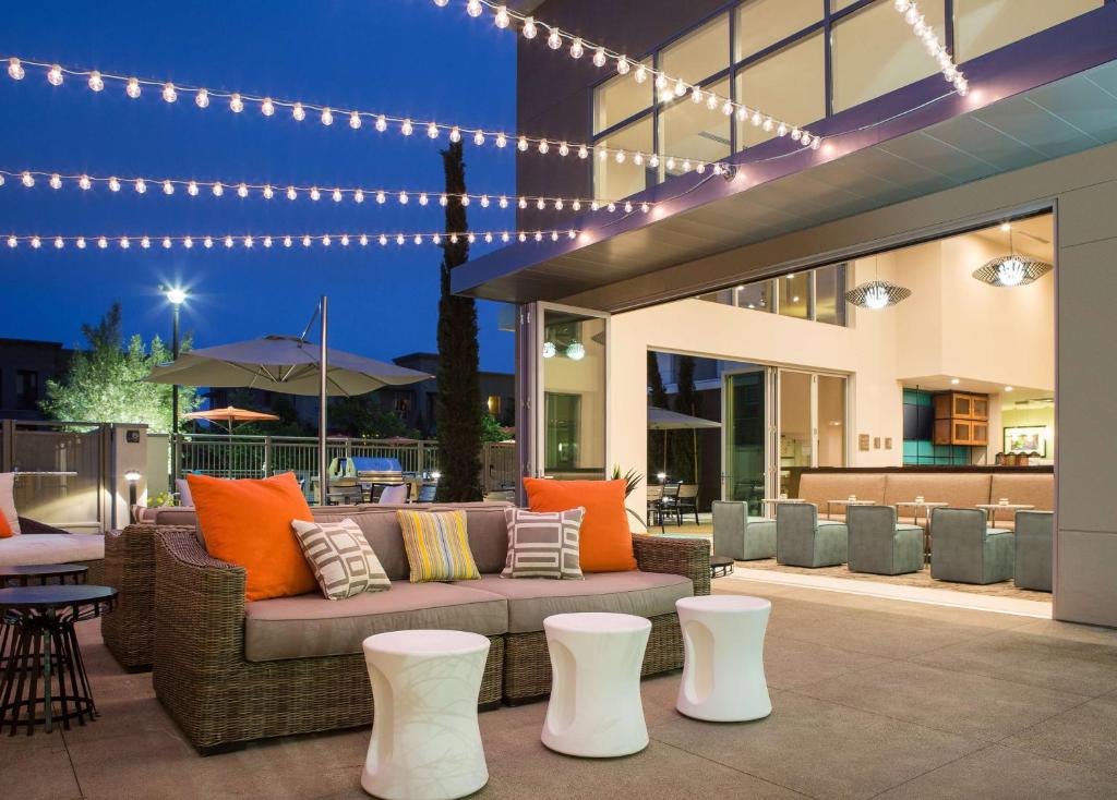 ホームウッド スイーツ バイ ヒルトン アリソ ビエホ ラグーナ ビーチ (Homewood Suites by Hilton Aliso Viejo - Laguna Beach) 外観