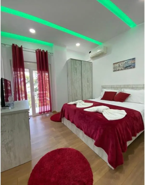 Lundra, hotel in Gramsh