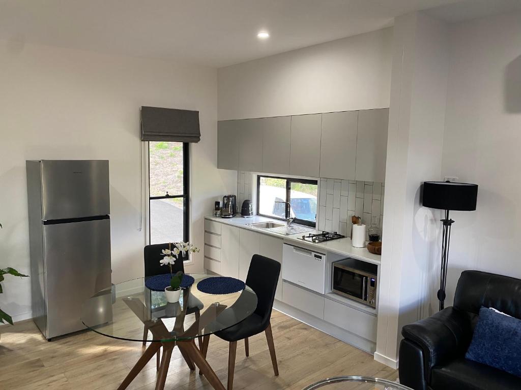 Montville Misty View Cottages - Room image
