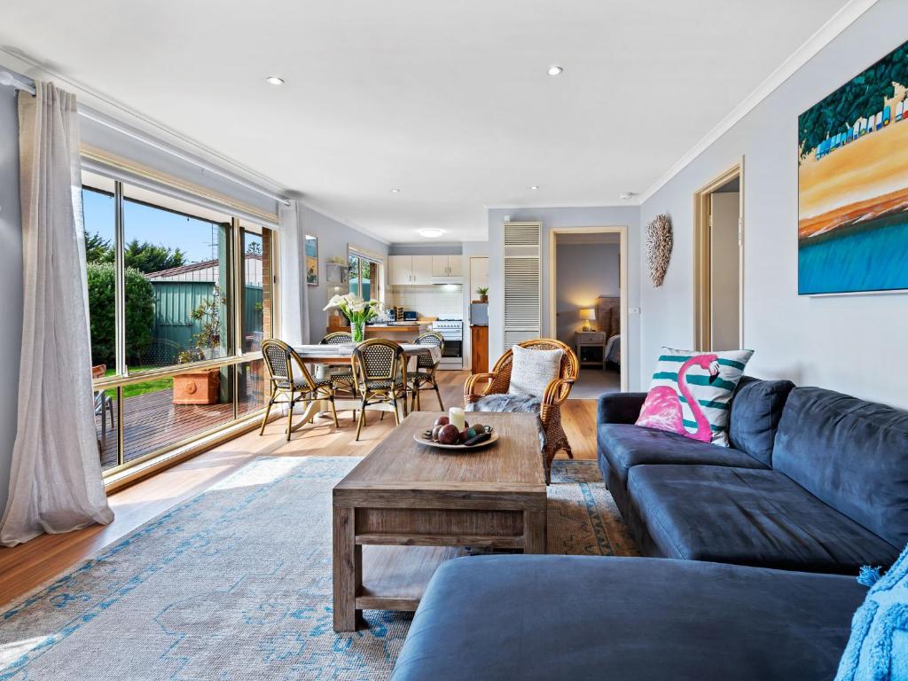 CapelHelm by Ready Set Stay, Capel Sound