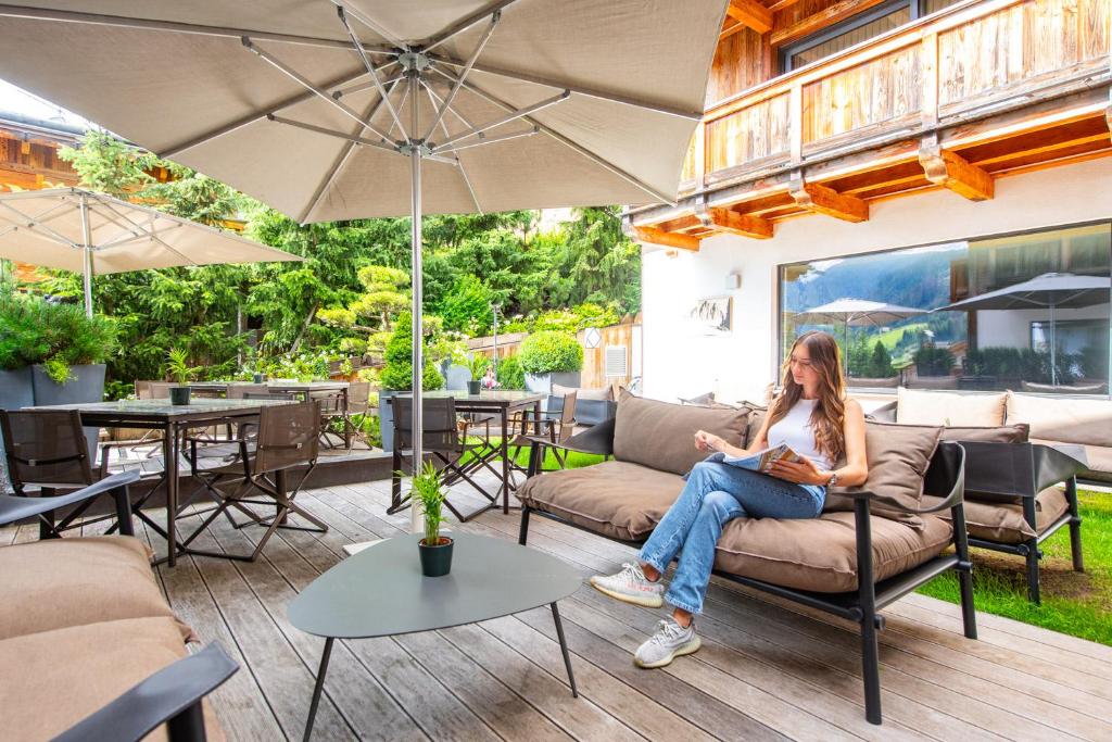 Hotel Montchalet photo