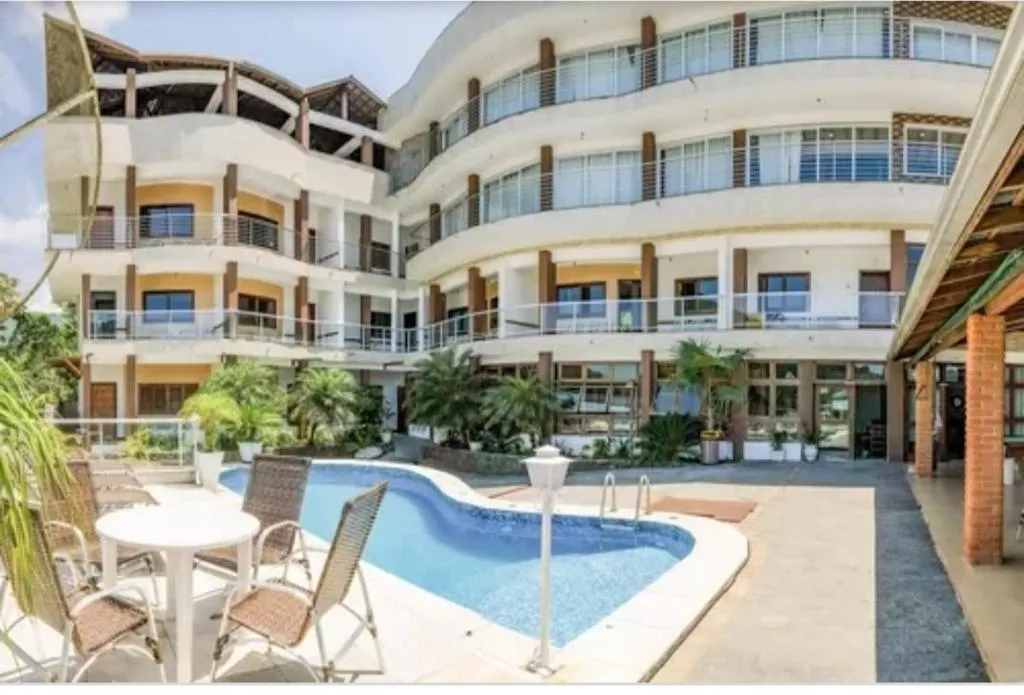 Hospedaria Vitória Mar，位于乌巴图巴的酒店