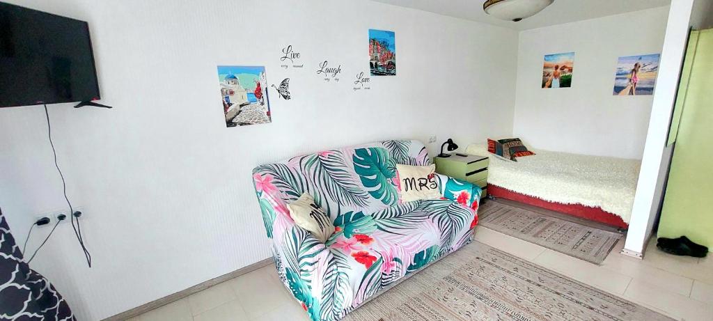 Apartment on str Goloseevskaya 3 photo