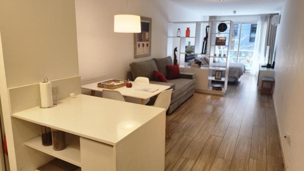 Fabuloso departamento con todo y cerca de todo - 1