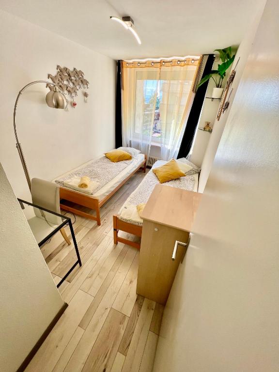 Fabulous Lakeside Family Apartment | 4 Rooms photo
