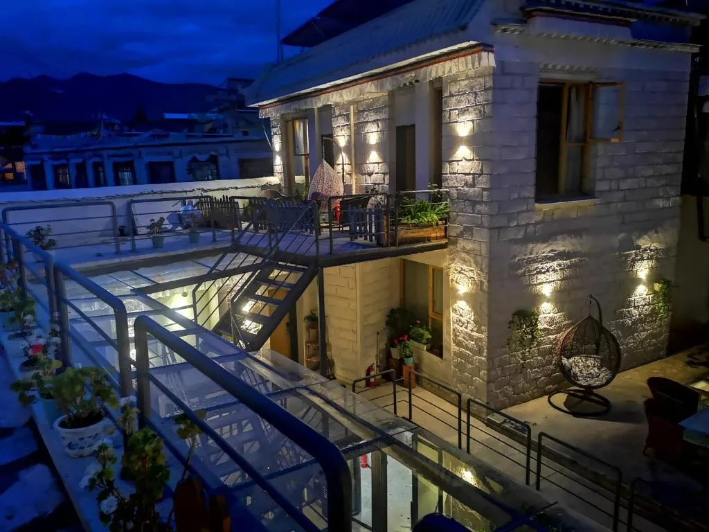 Fengma Feiyang Hostel, hotel in Lhasa