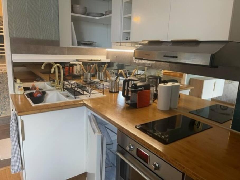 Appartement, place Morny. - 4