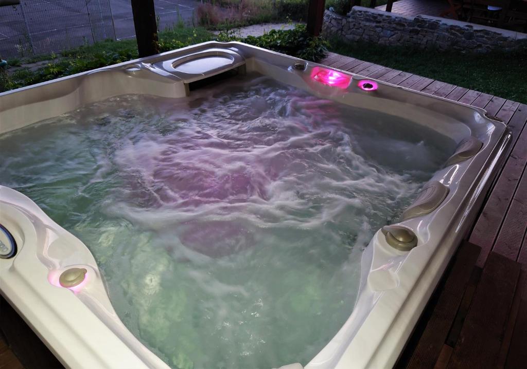 Hot tub