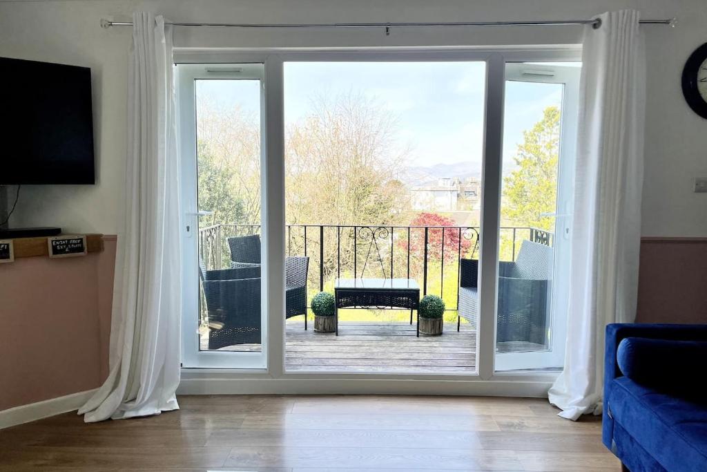 Windermere Lake View Hideaway - pet-friendly apartment in Windermere