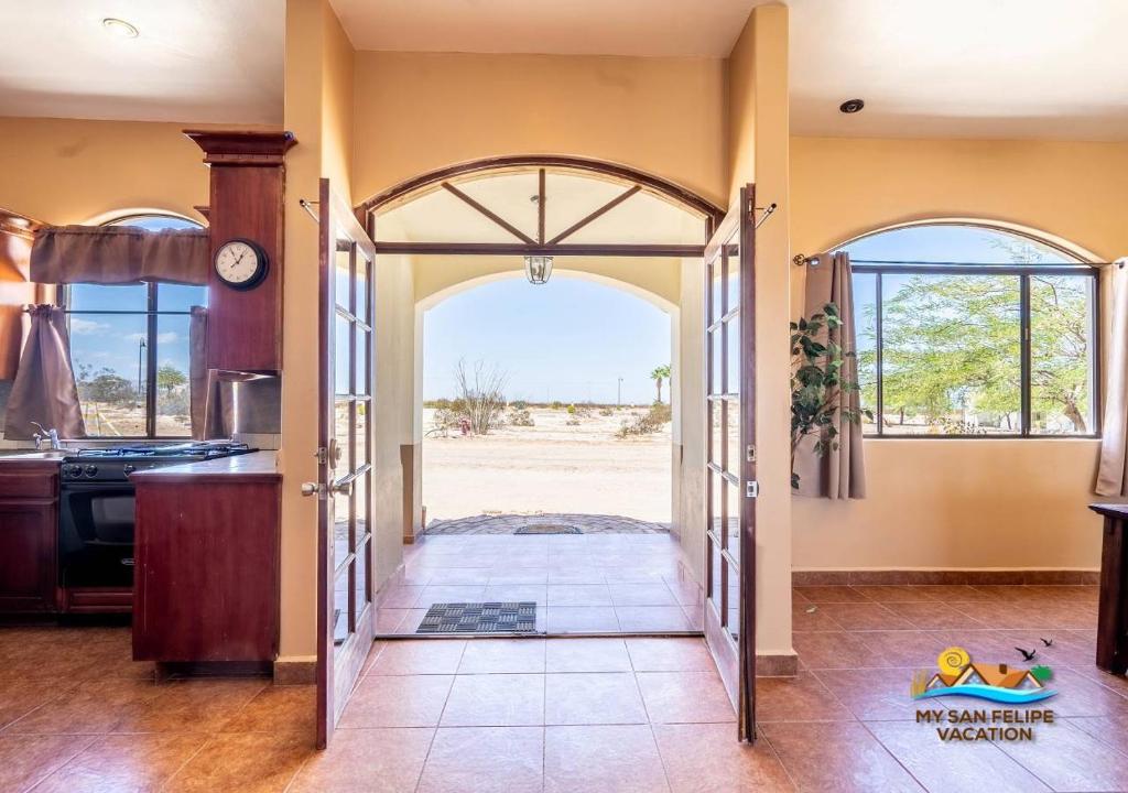 Family resort home, pools, tennis, clean shady beach and family golfing - 3