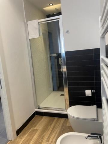 Sicily Milazzo SeaFront Rooms - 5