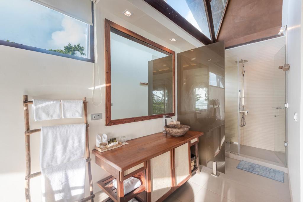 L'Osteria Designer Beachfront Penthouse photo