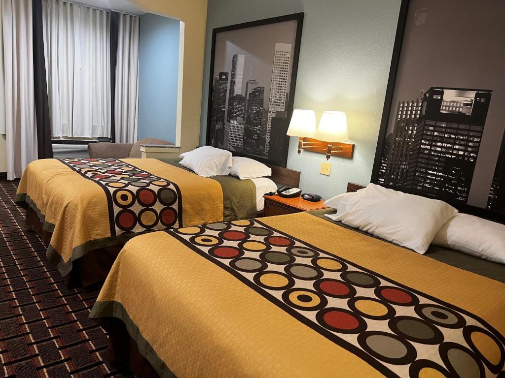 Super 8 By Wyndham Stafford Sugarland Area photo