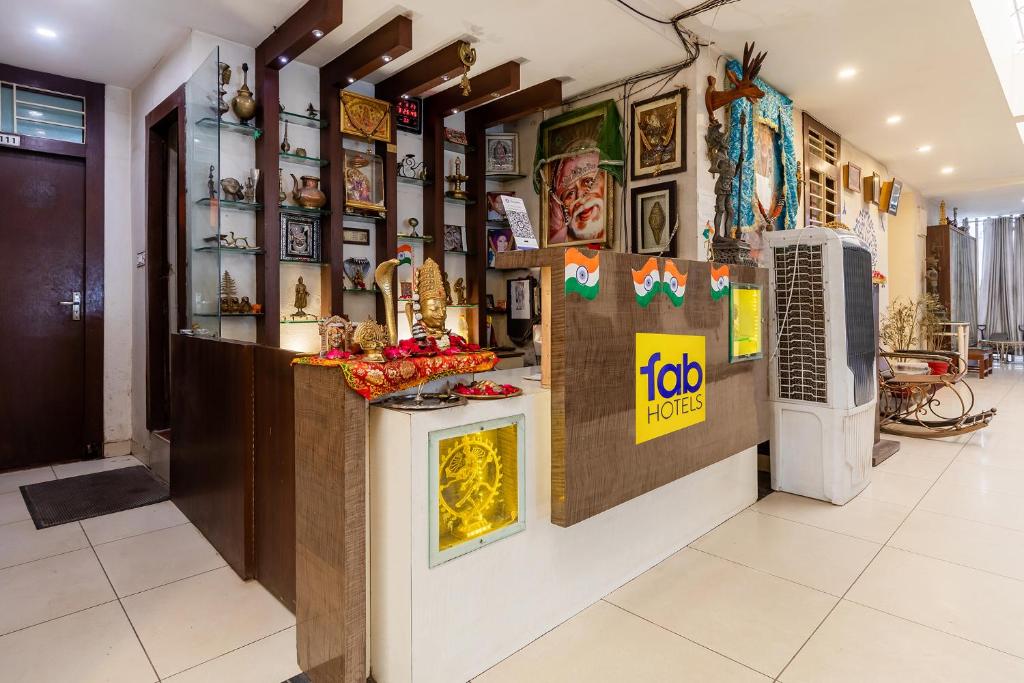 OYO 27611 Hotel Shree Regency photo