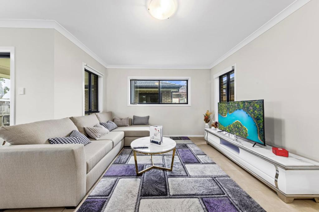 5 Bedroom House in Schofields