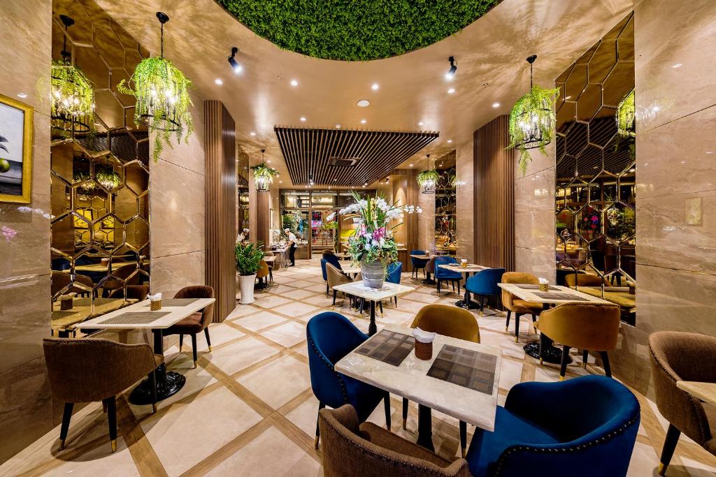 Khách Sạn Sunflower Luxury Hồ Chí Minh