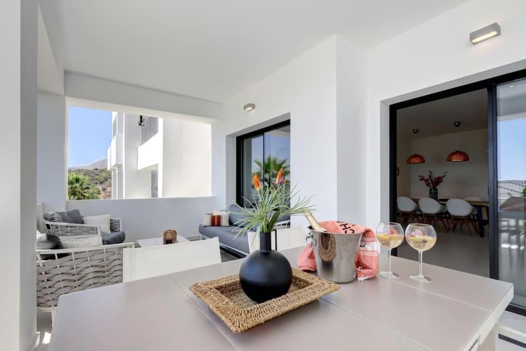 Brand New Gorgeous 2 Bed Apartment at Estepona Hills! - 2