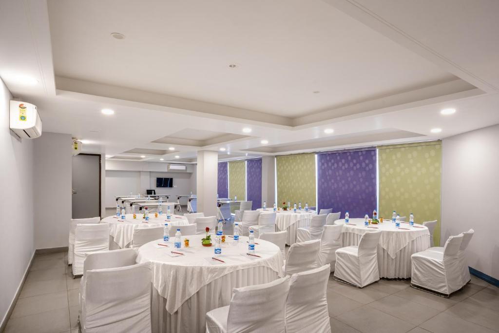 Inde Hotel Golf Course Extension photo