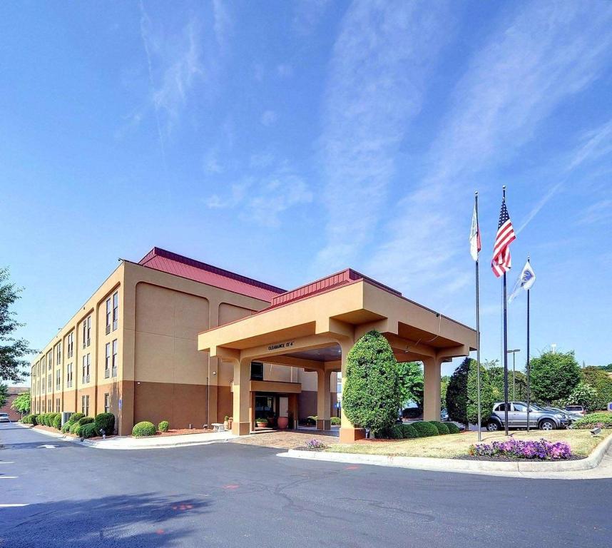 Hampton Inn Eden photo
