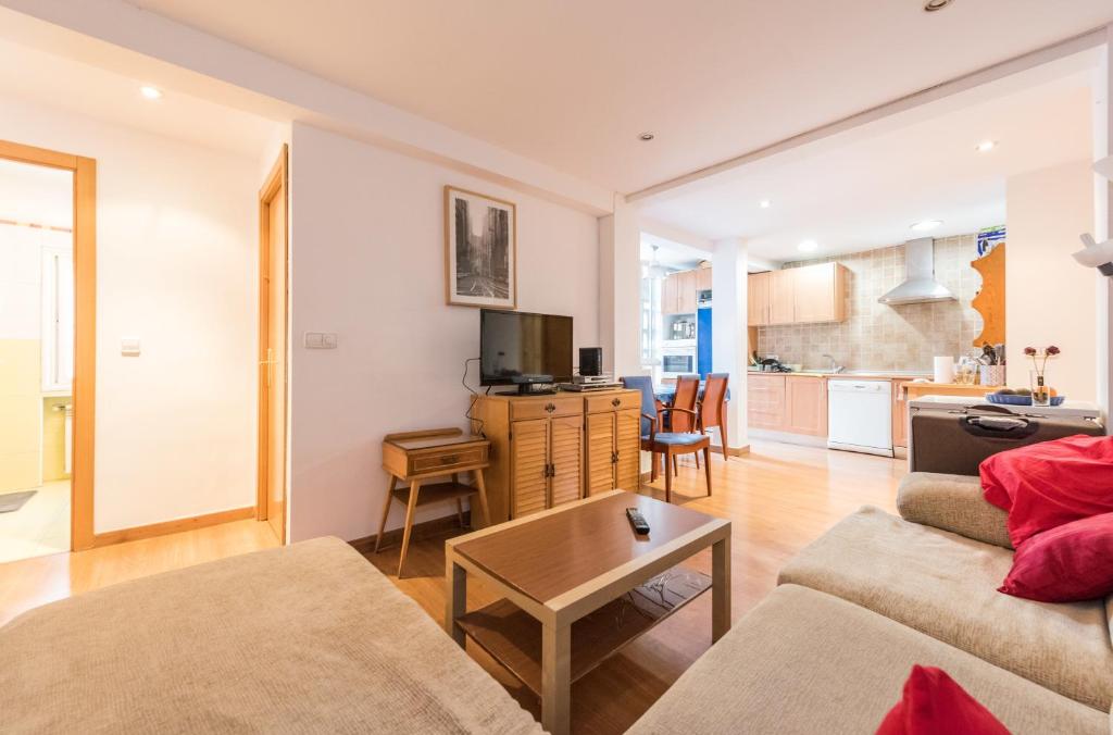 старая квартира в мадриде. апартаменты мадрид. апартаменты в мадриде. апартаменты в мадриде. современные апарт отели.