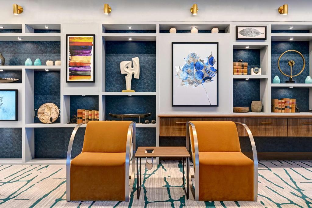 フロント・ロビー