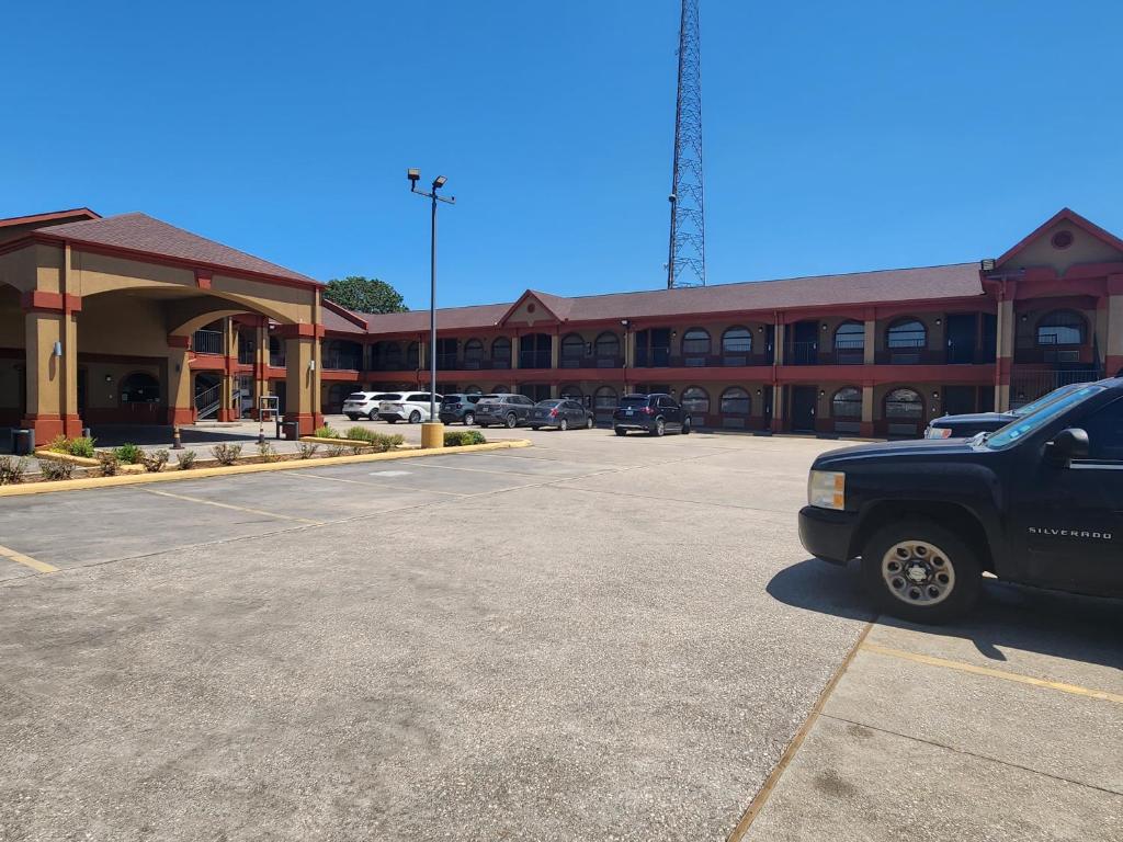 Scottish Inn and Suites Beaumont photo