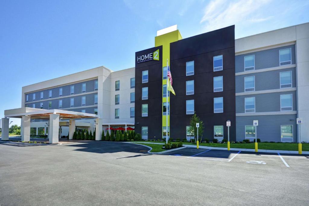Home2 Suites by Hilton Queensbury Glens Falls photo