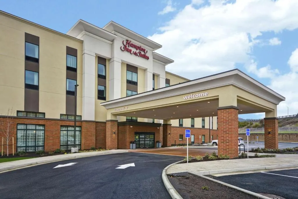 Hampton Inn & Suites Grants Pass，位于格兰茨帕斯的酒店