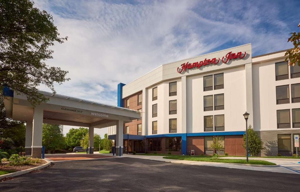 Hampton Inn Harrisburg West photo