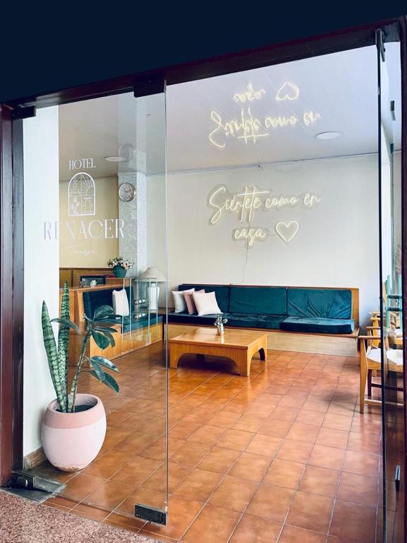 Hotel Renacer Tarija