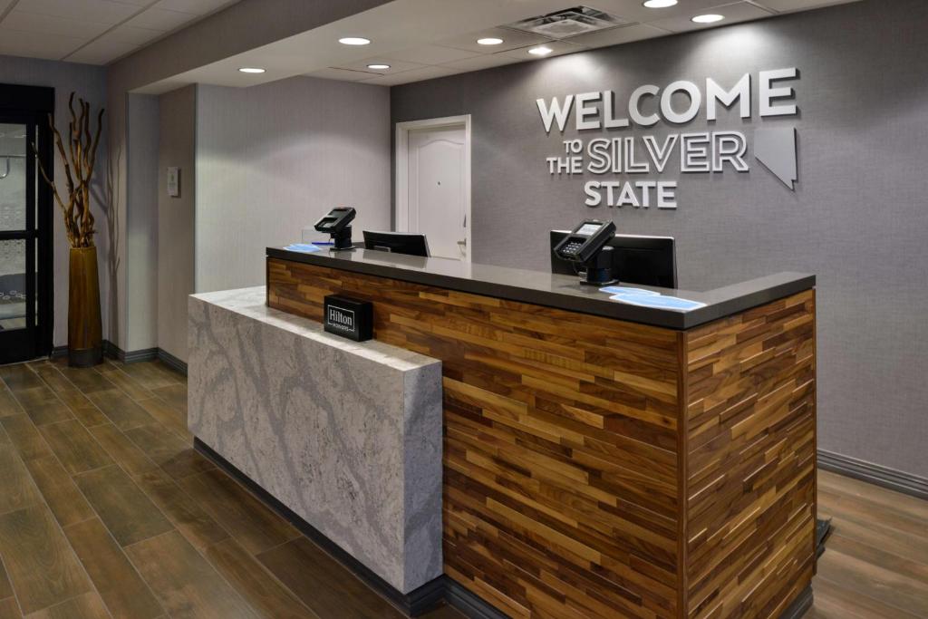 Hampton Inn and Suites Las Vegas Airport photo