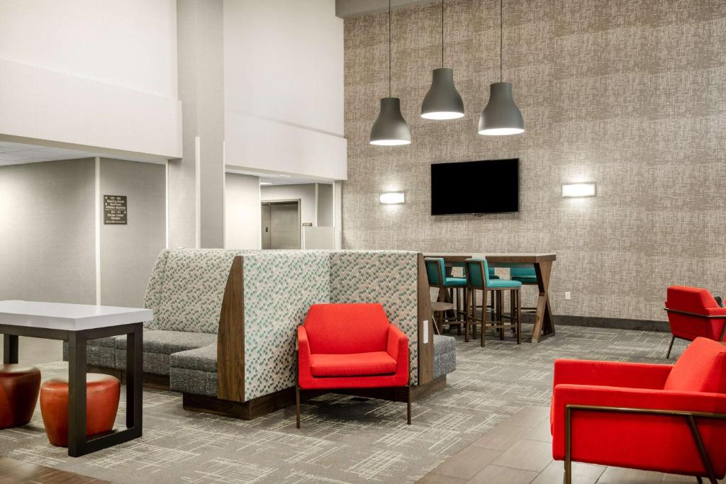ハンプトン イン ＆ スイーツ ラスベガス／ヘンダーソン (Hampton Inn & Suites Las Vegas/Henderson) フロント・ロビー