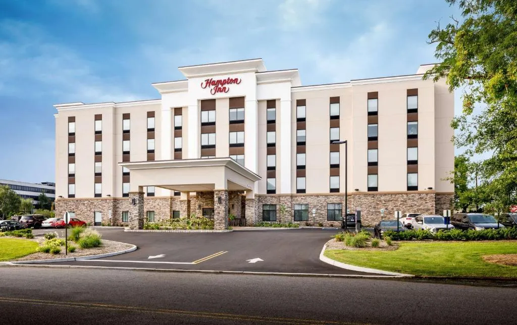 Hampton Inn By Hilton Paramus，位于帕拉默斯的酒店