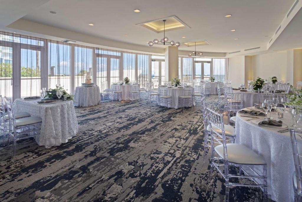 غرفة الاجتماعات/الاحتفالات