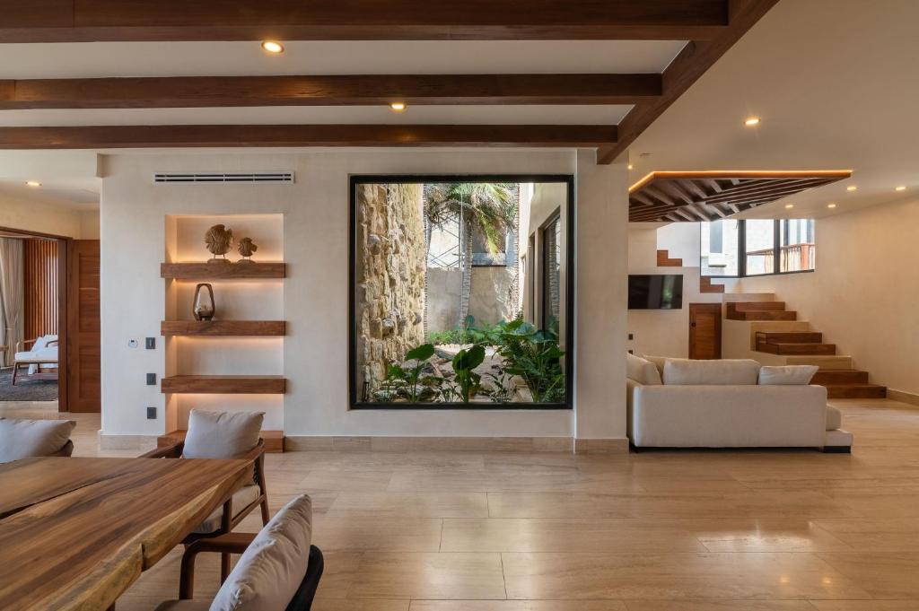 Villa TuluMar Beachfront Luxury Villa- full service - 5