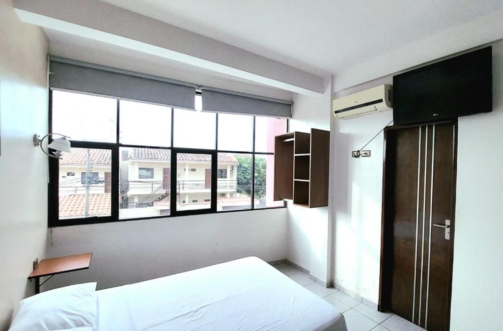 Hotel Plaza Center photo