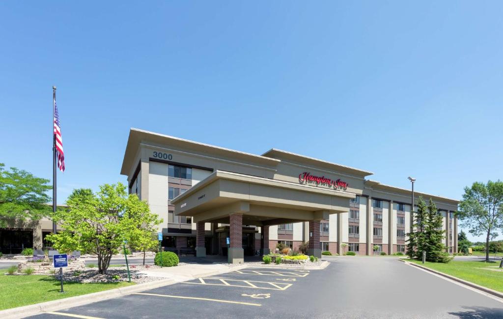 Hampton Inn Minneapolis Eagan photo