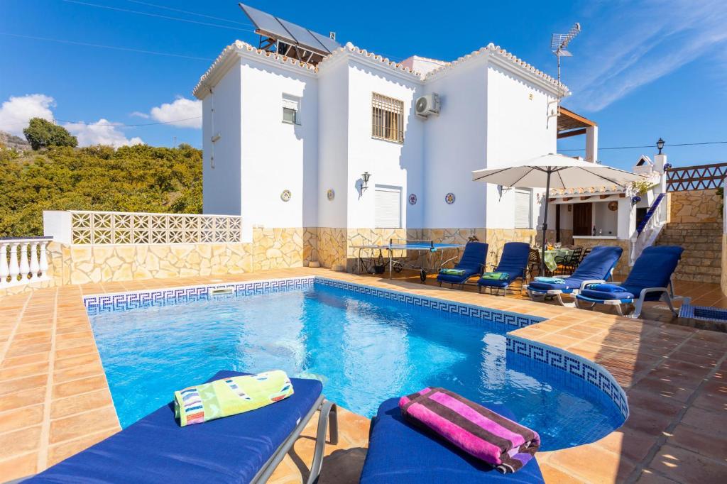 Villa Ana y Garcia - 1