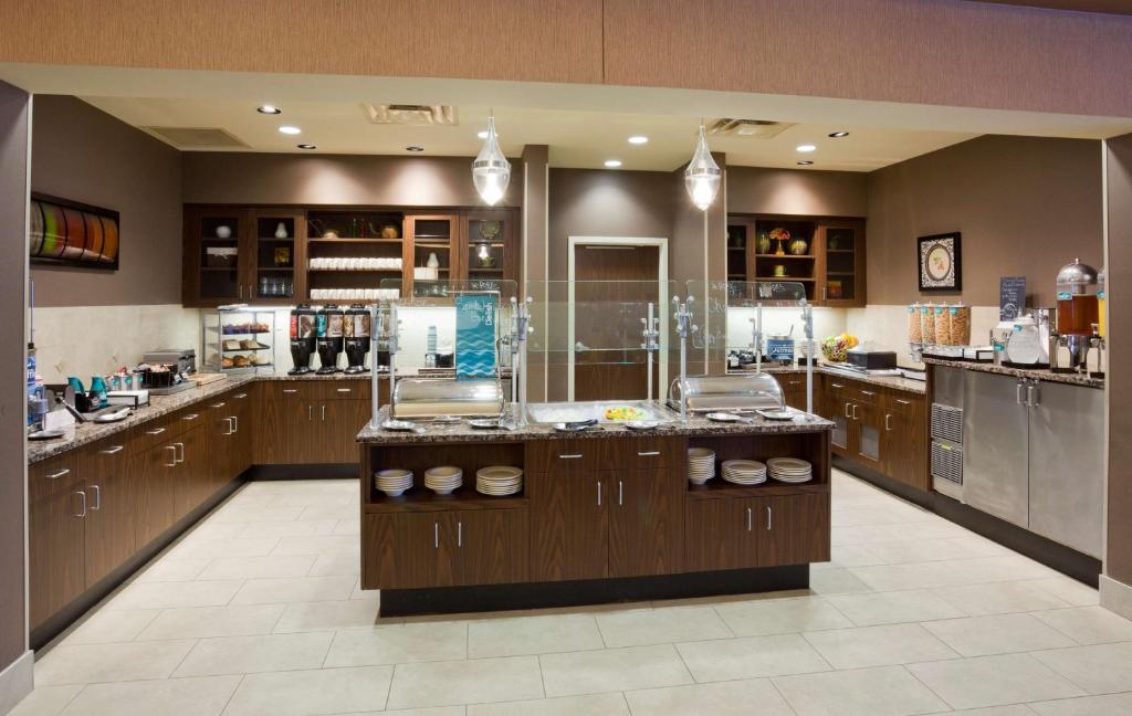 Homewood Suites by Hilton