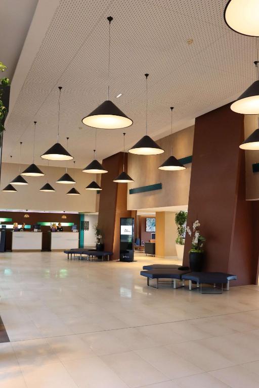 フロント・ロビー