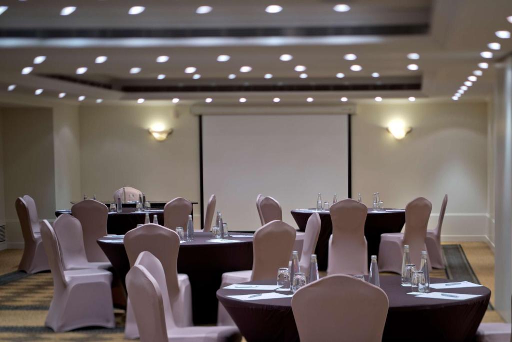 Sala de reuniões / Salões de baile