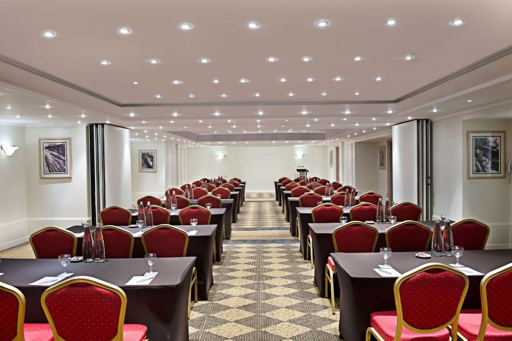 Sala de reuniões / Salões de baile