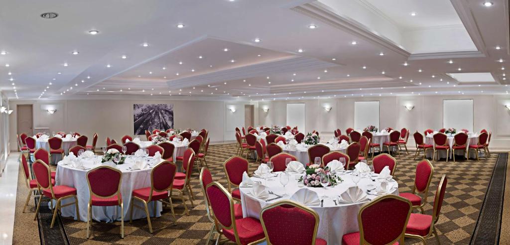 Sala de reuniões / Salões de baile