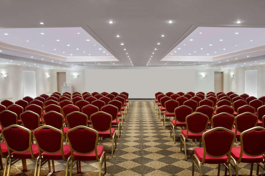 Sala de reuniões / Salões de baile
